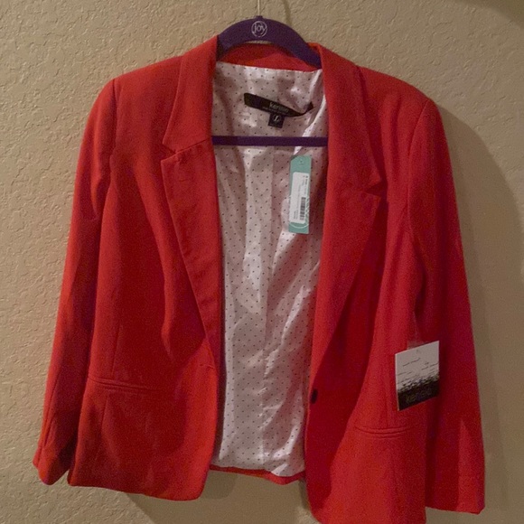 NWT beautiful and unique orange Kensie lined blazer.